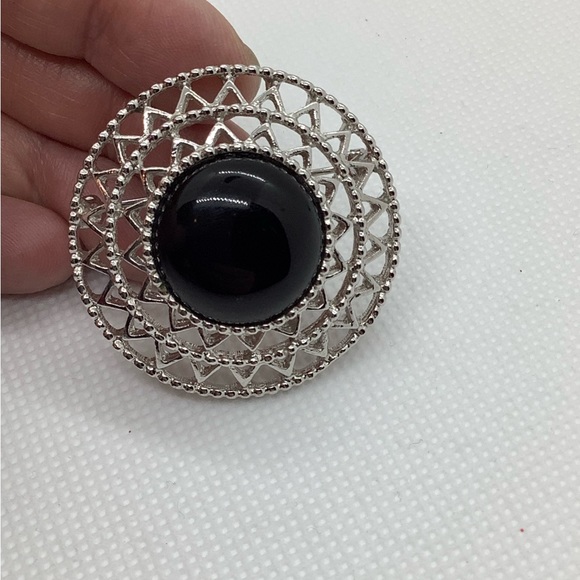 Sarah Coventry Jet Set Silver Tone and Black Stone Brooch - Picture 2 of 9